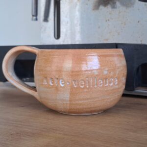 Tasse grès "Mère-veilleuse"