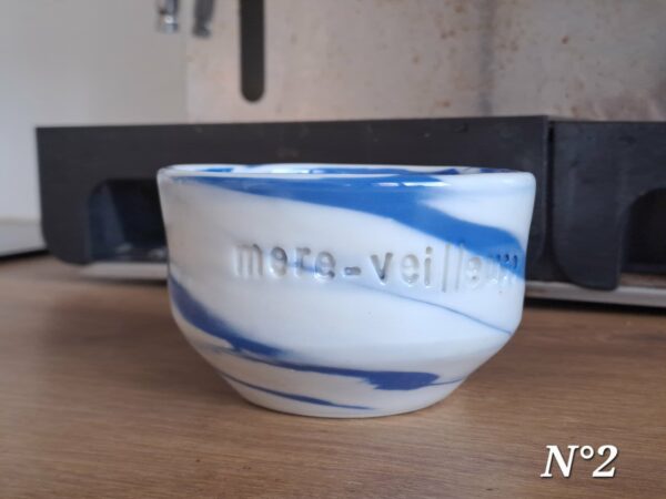 Tasse porcelaine "Mère-veilleuse"