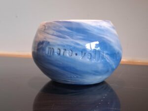 Tasse porcelaine "Mère-veilleuse"