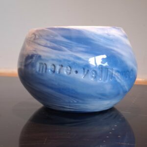 Tasse porcelaine "Mère-veilleuse"