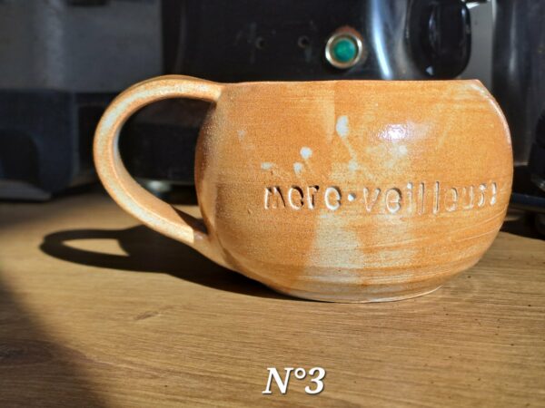 Tasse grès "Mère-veilleuse"