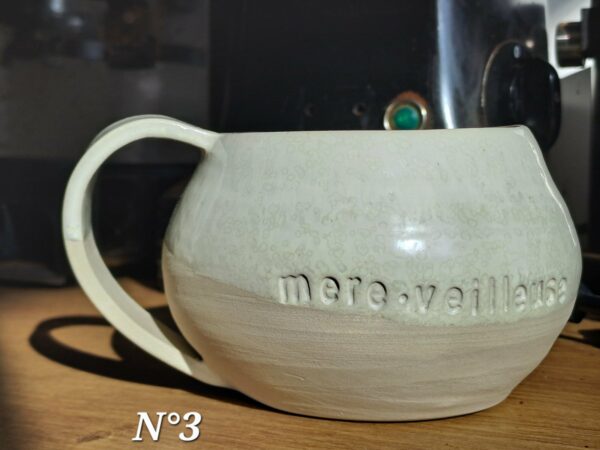 Tasse grès "Mère veilleuse"