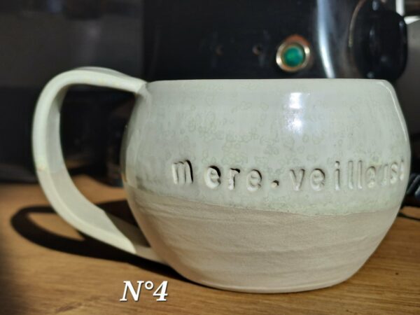 Tasse grès "Mère veilleuse"