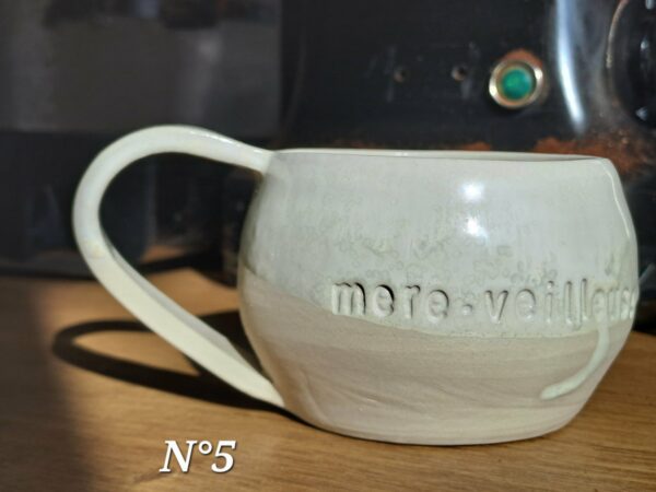 Tasse grès "Mère veilleuse"