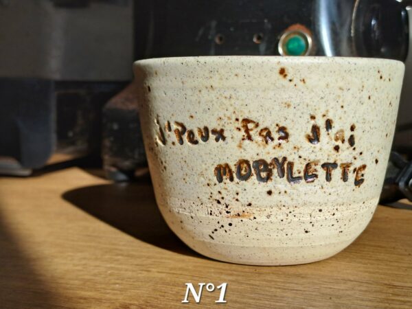 Tasse grès "J'peux pas j'ai mobylette"