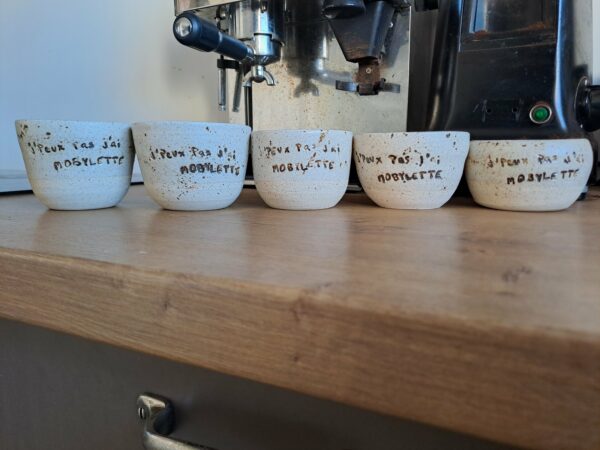 Tasse grès "J'peux pas j'ai mobylette"
